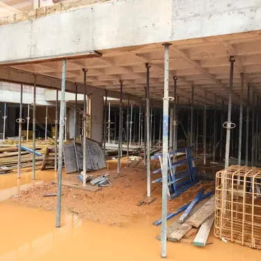 O que é reescoramento em construções civís